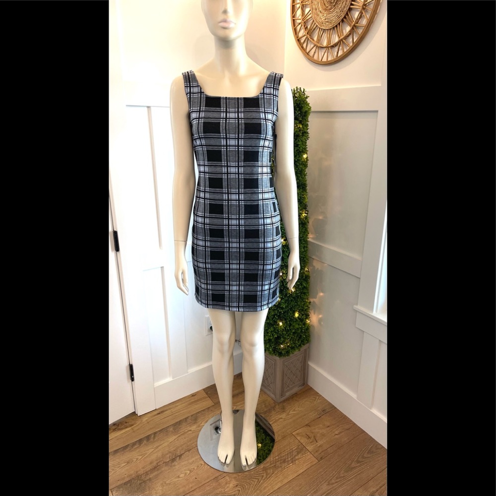 NWT POPULAR BASICS PLAID MIDI DRESS